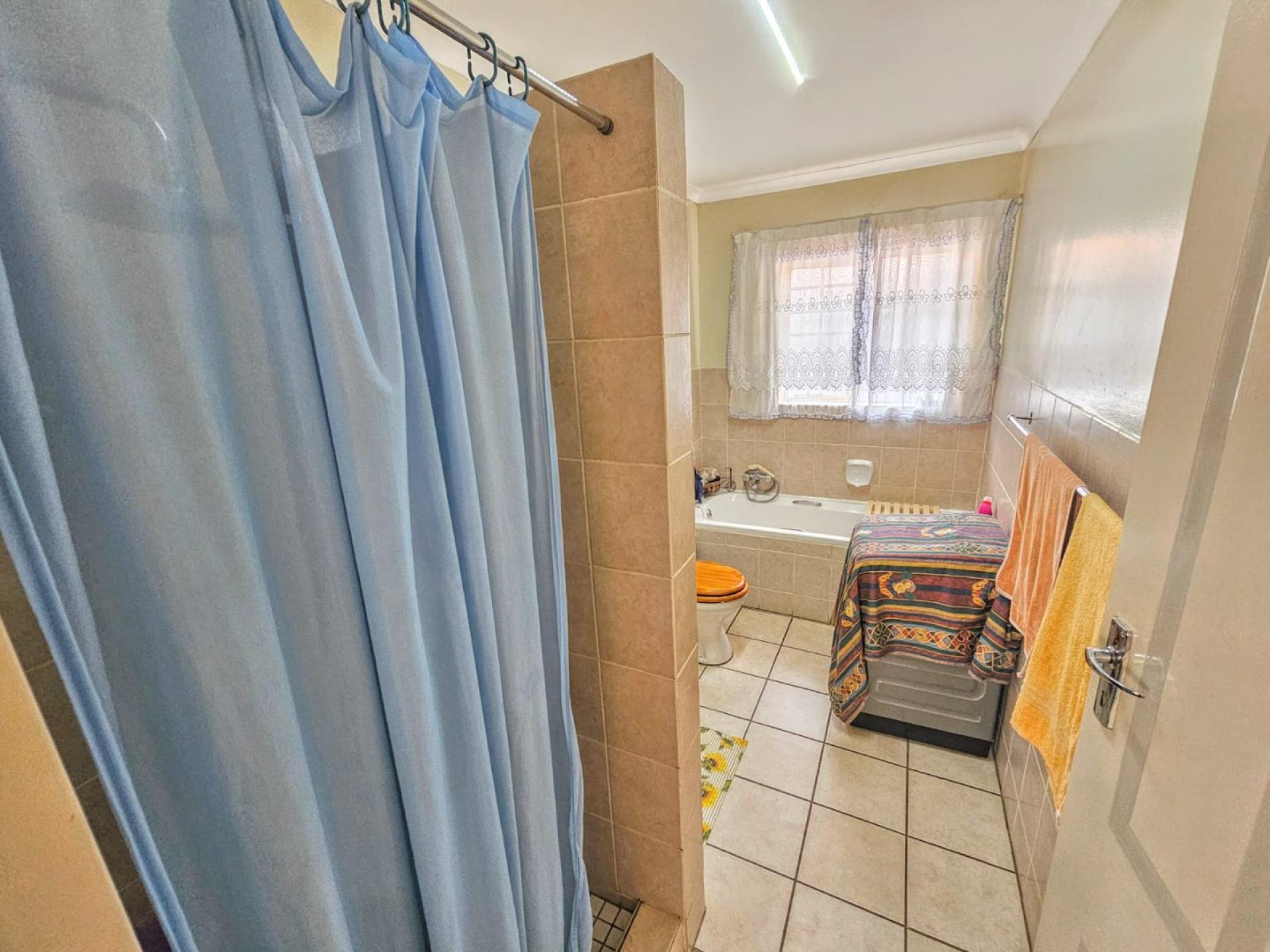  of property in Dorandia