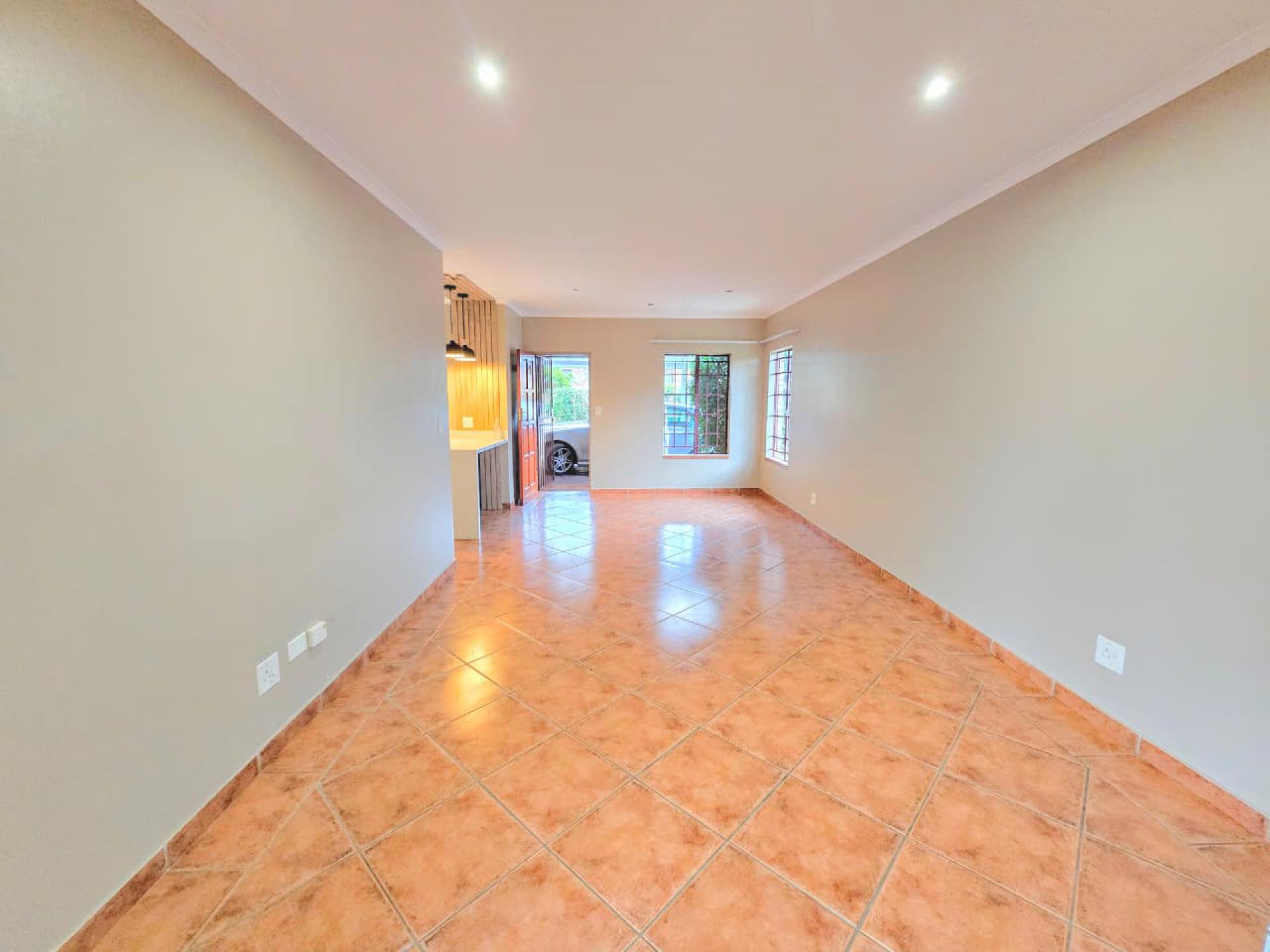  of property in Magalieskruin