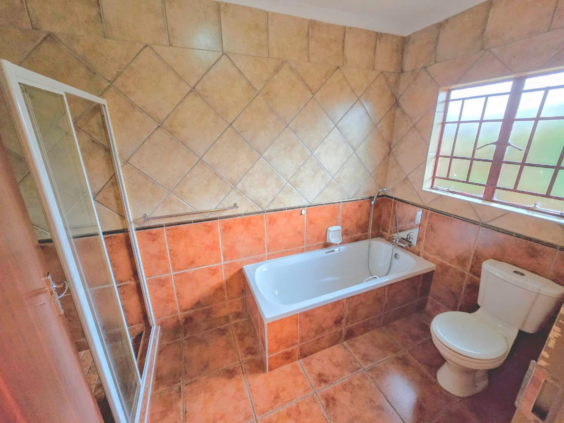  of property in Magalieskruin