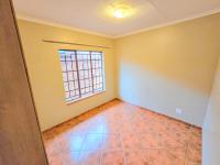  of property in Magalieskruin