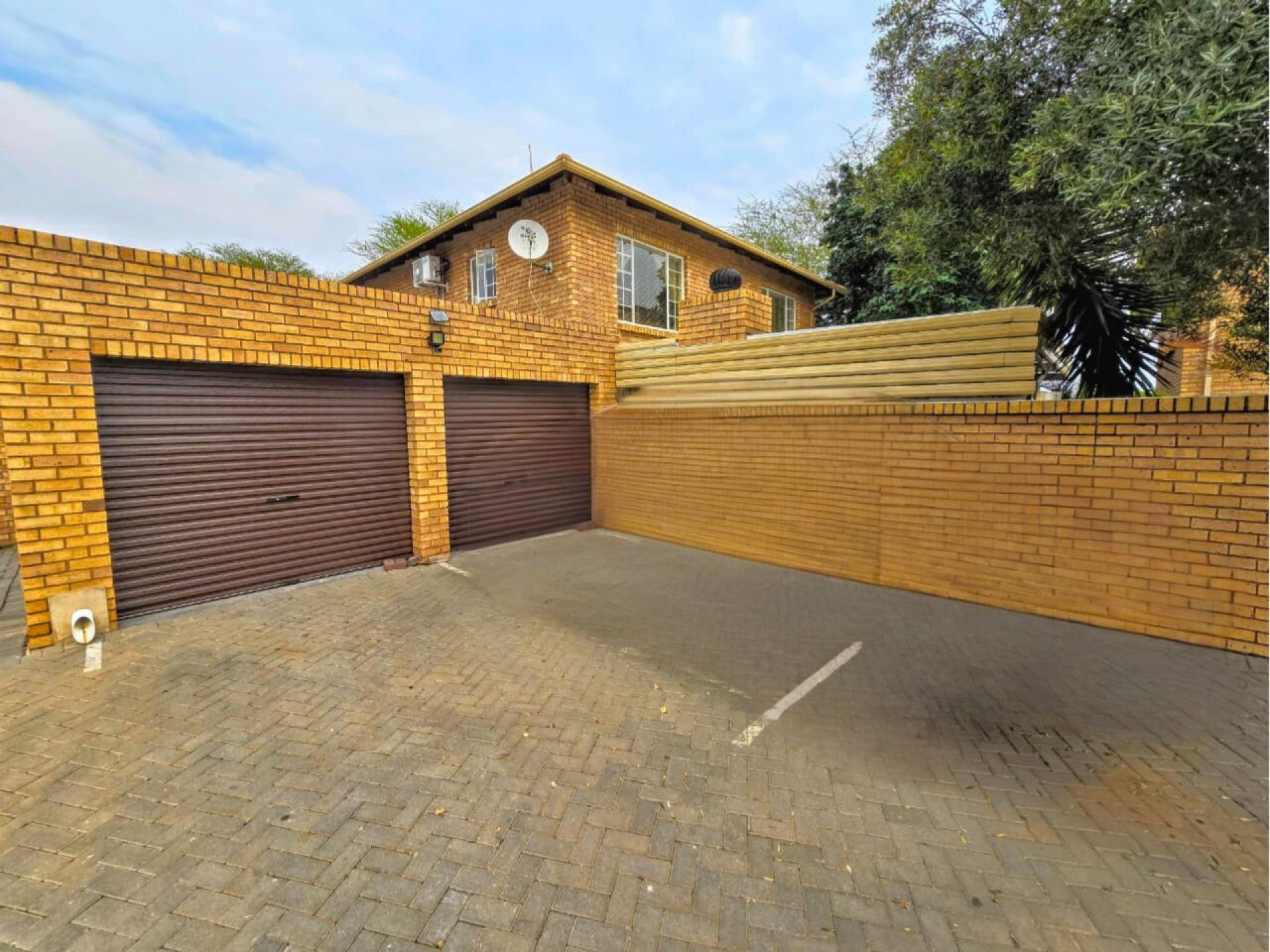  of property in Sinoville