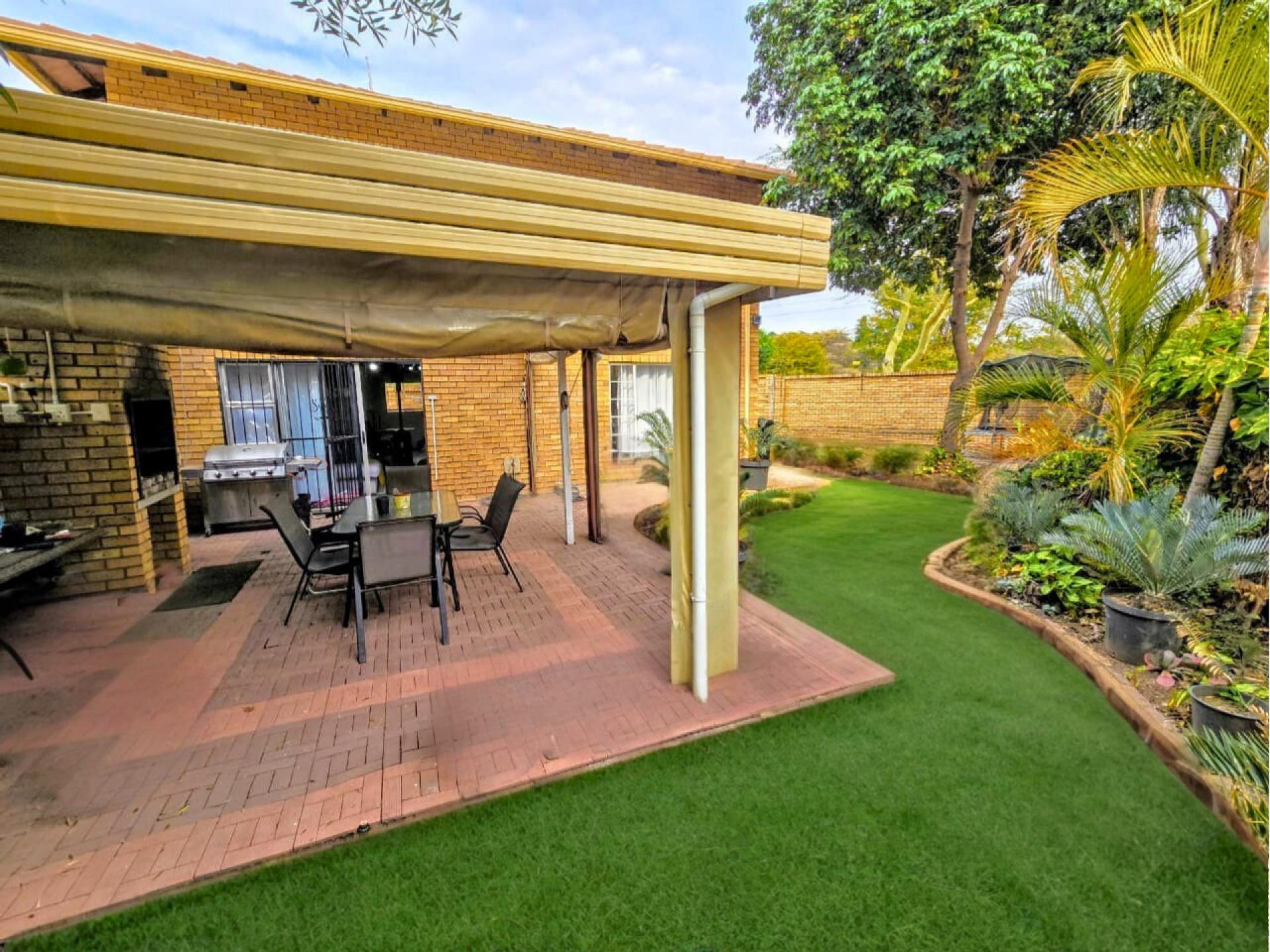  of property in Sinoville