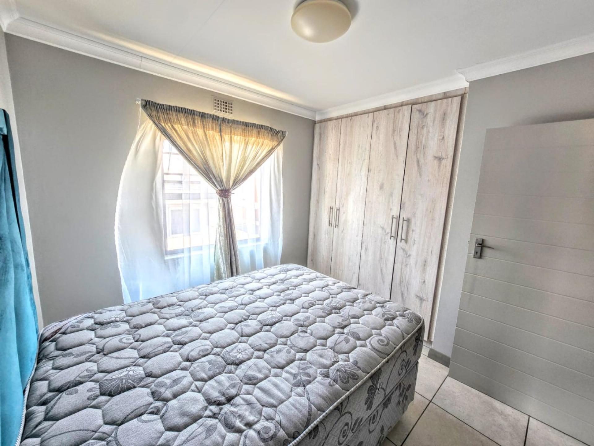  of property in Derdepoortpark