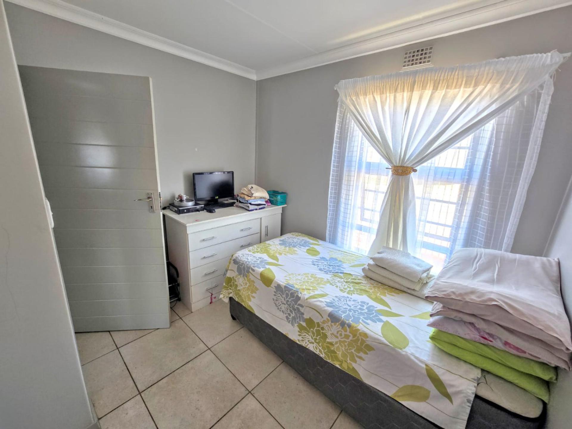  of property in Derdepoortpark