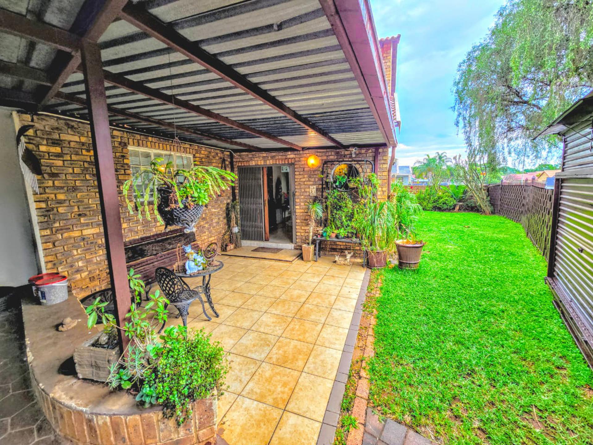  of property in Doornpoort