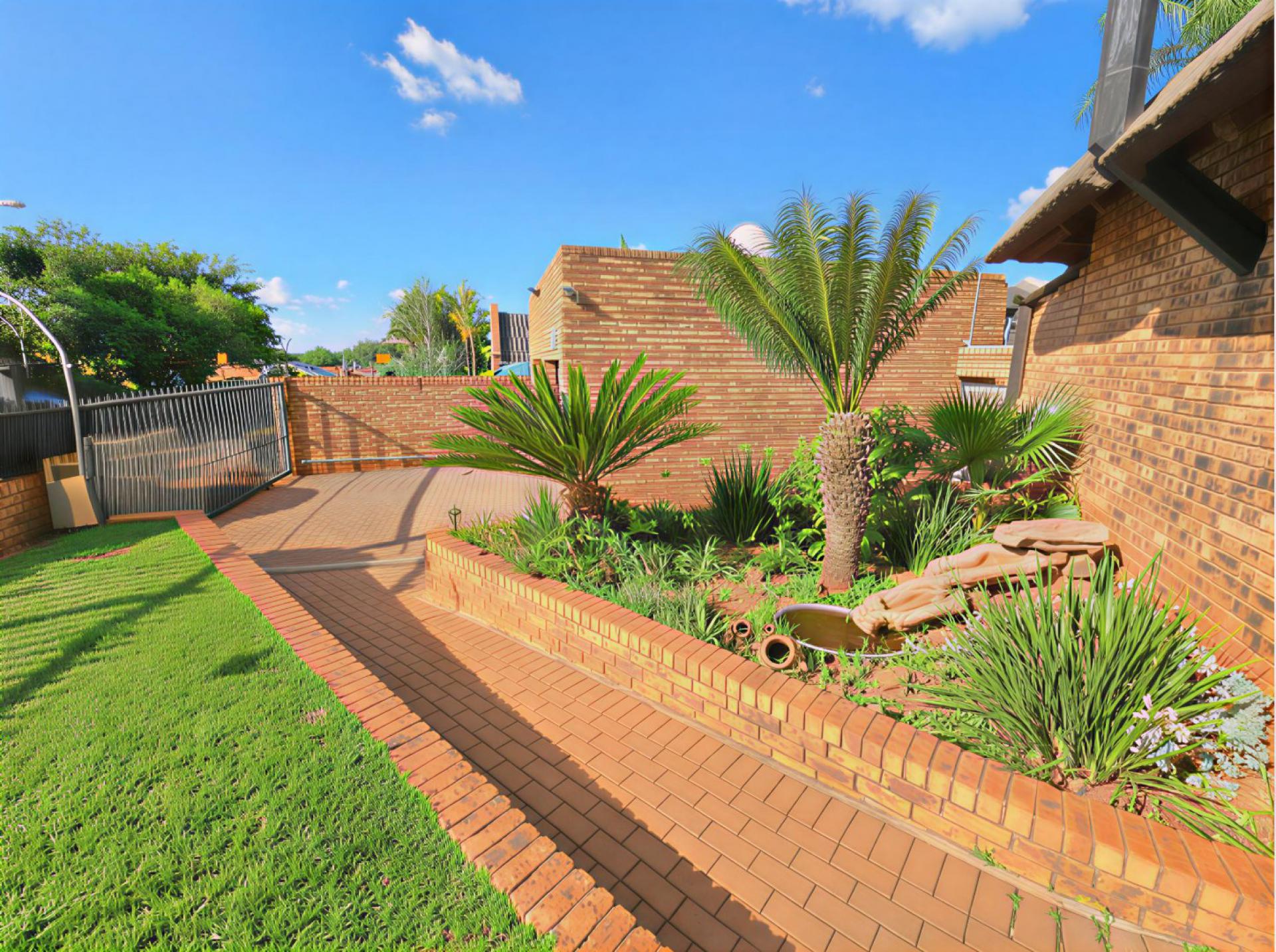  of property in Montana Park