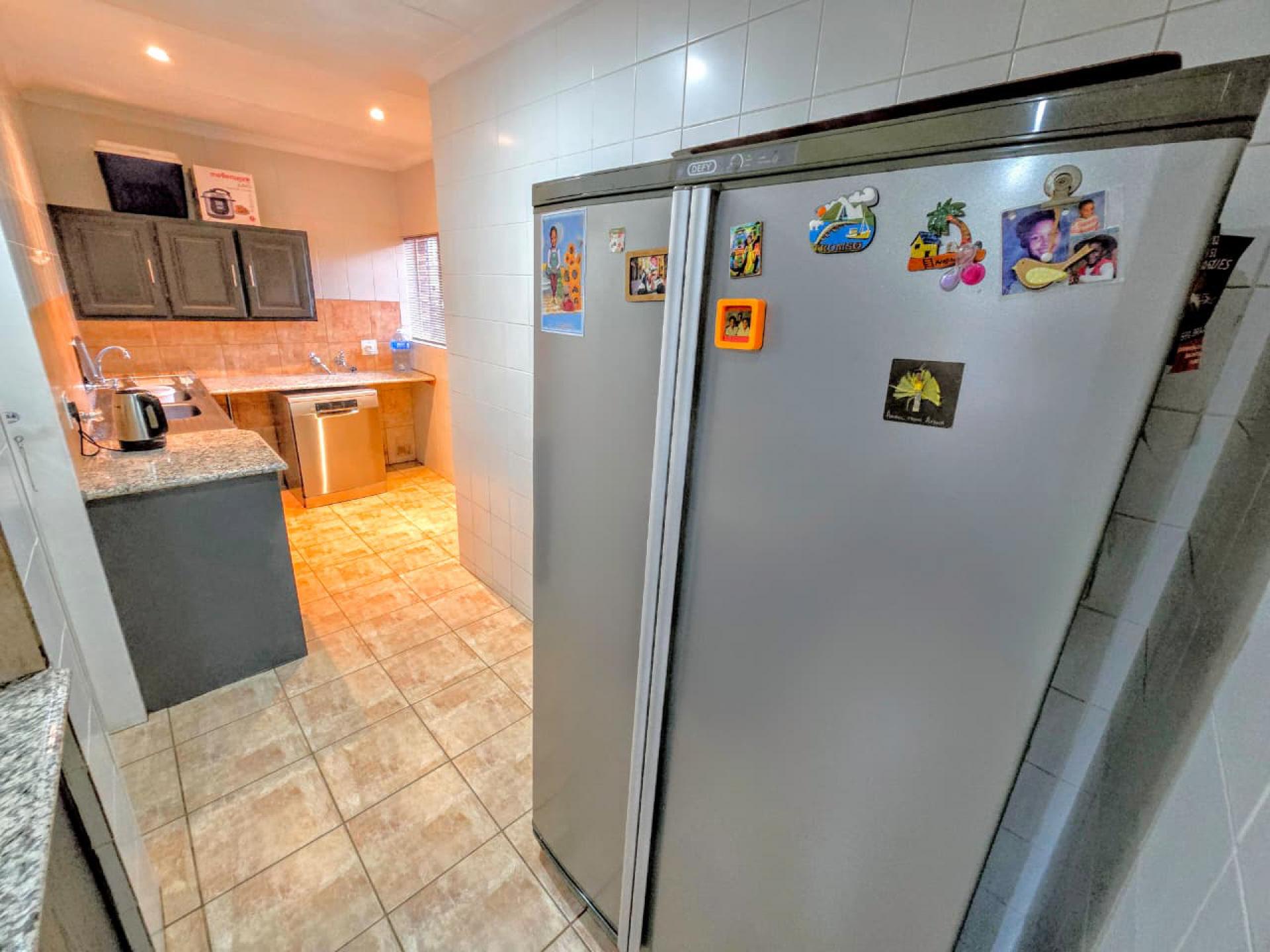  of property in Montana Park