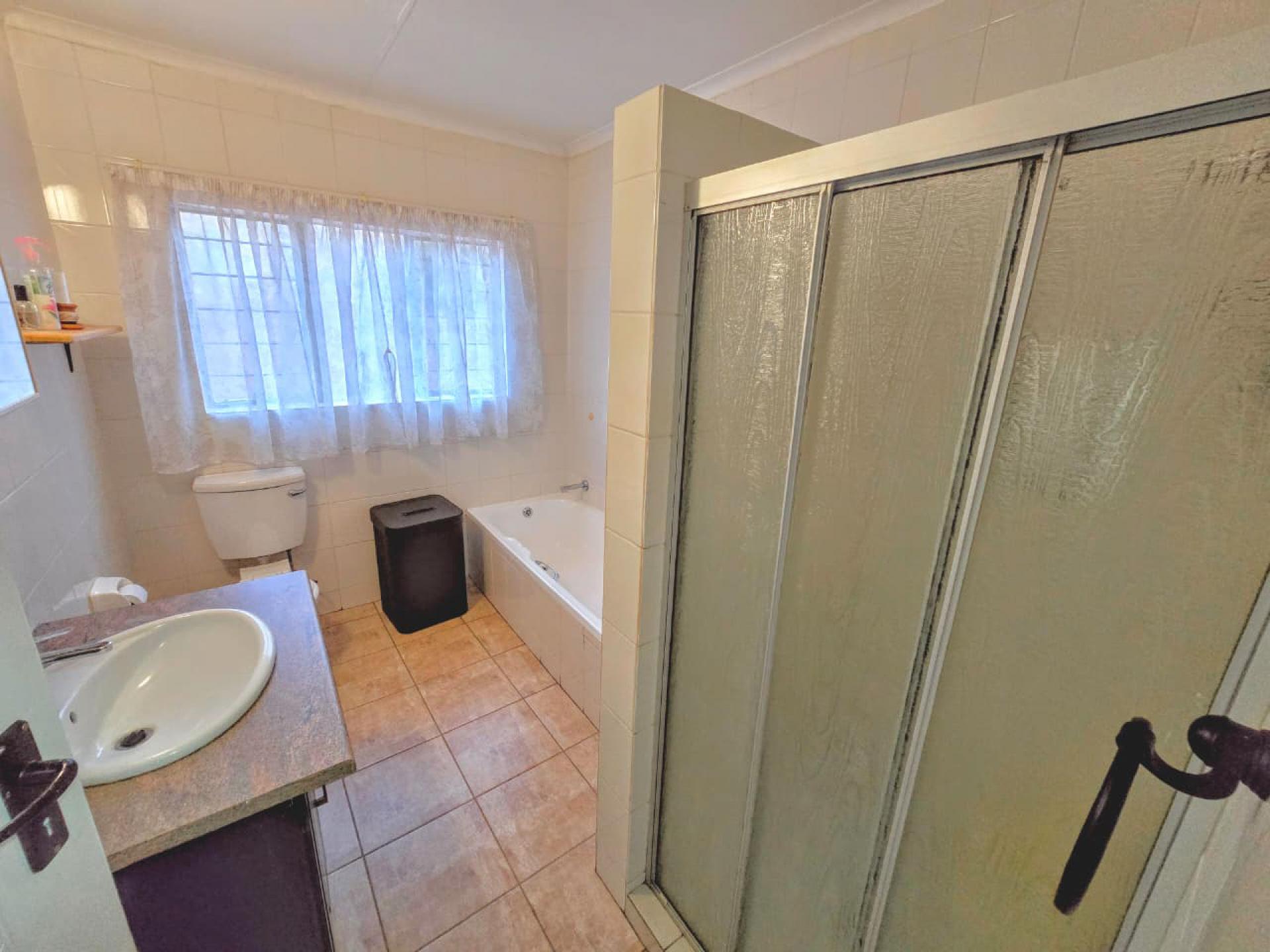  of property in Montana Park