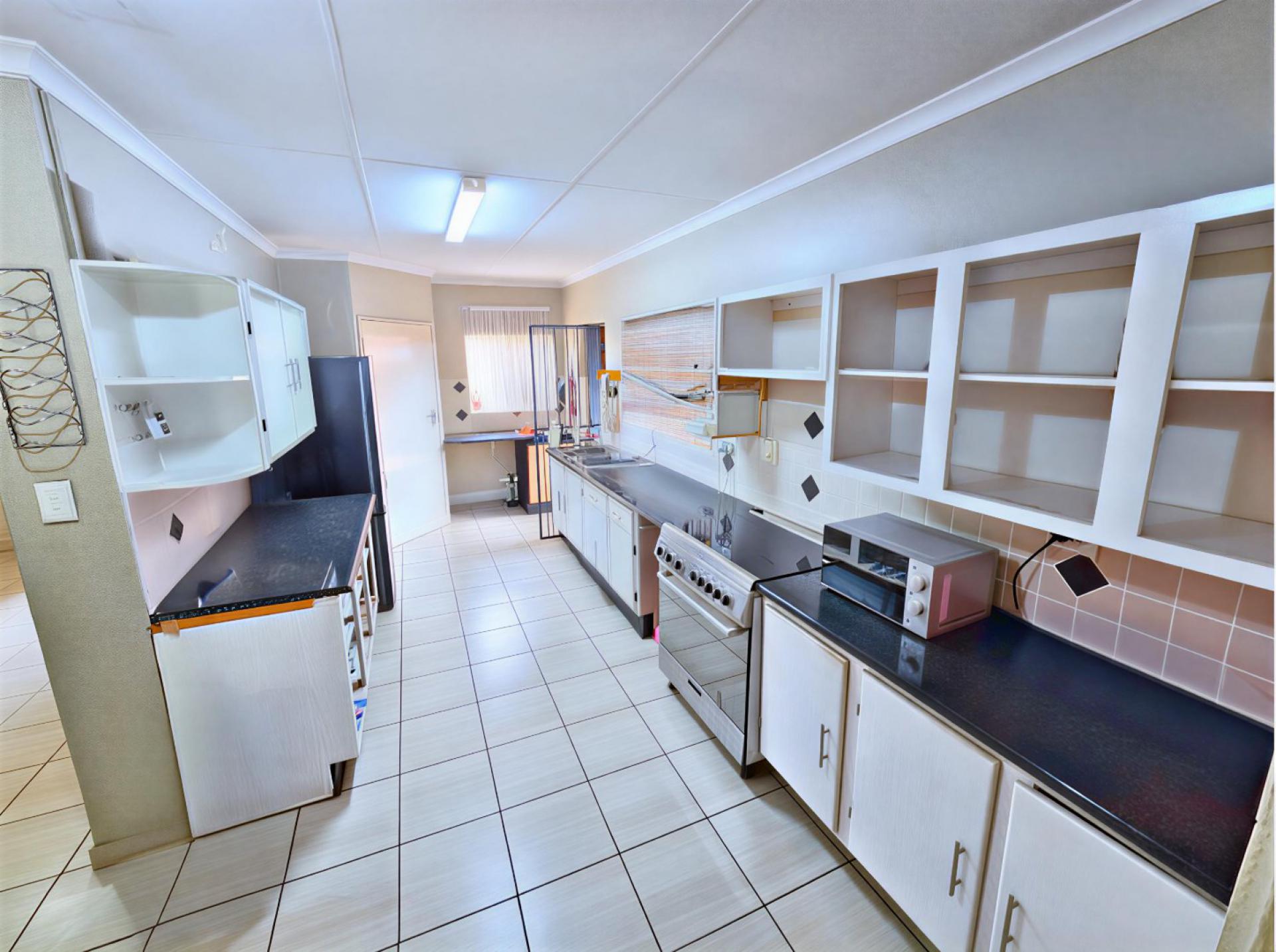  of property in Montana Park