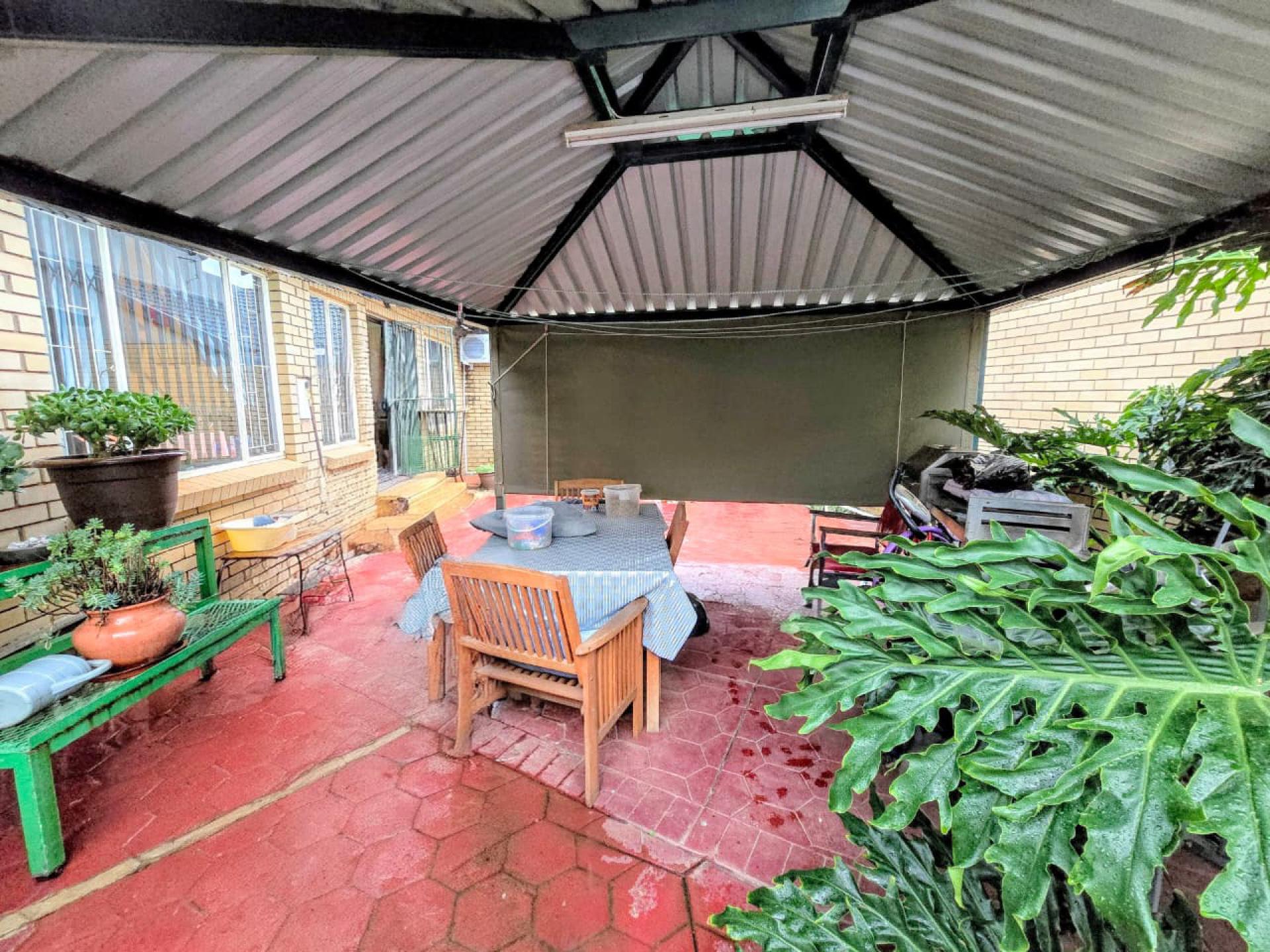  of property in Montana Park