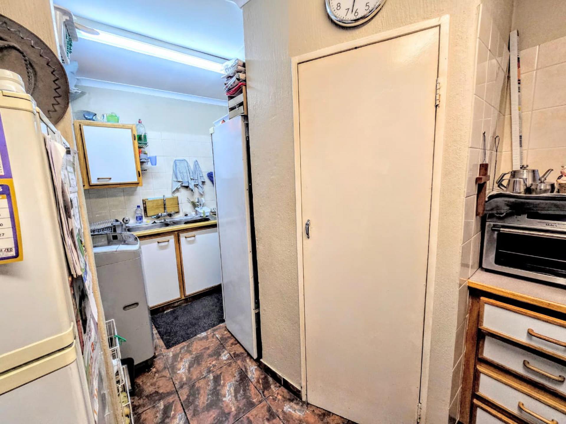  of property in Montana Park