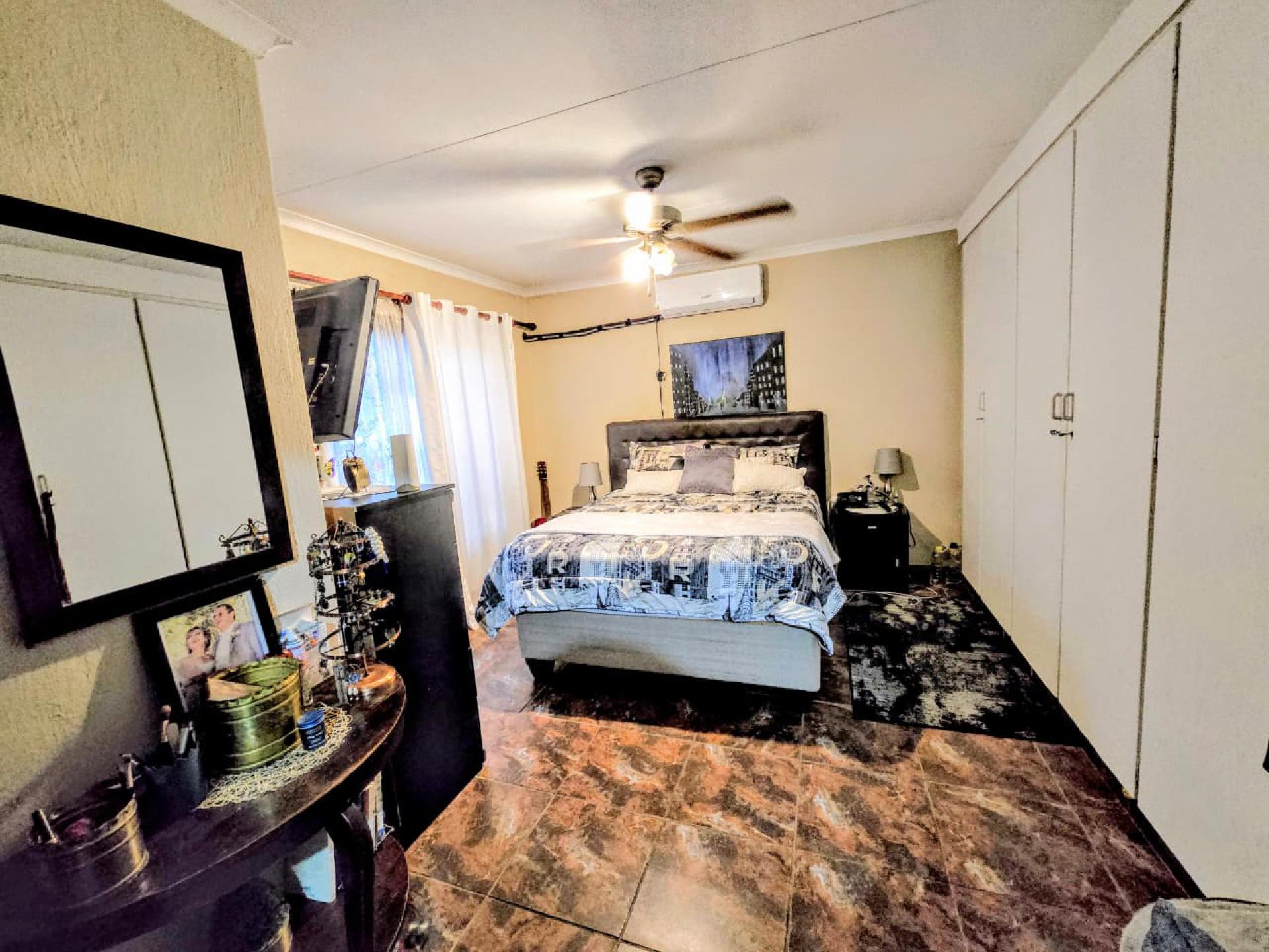  of property in Montana Park