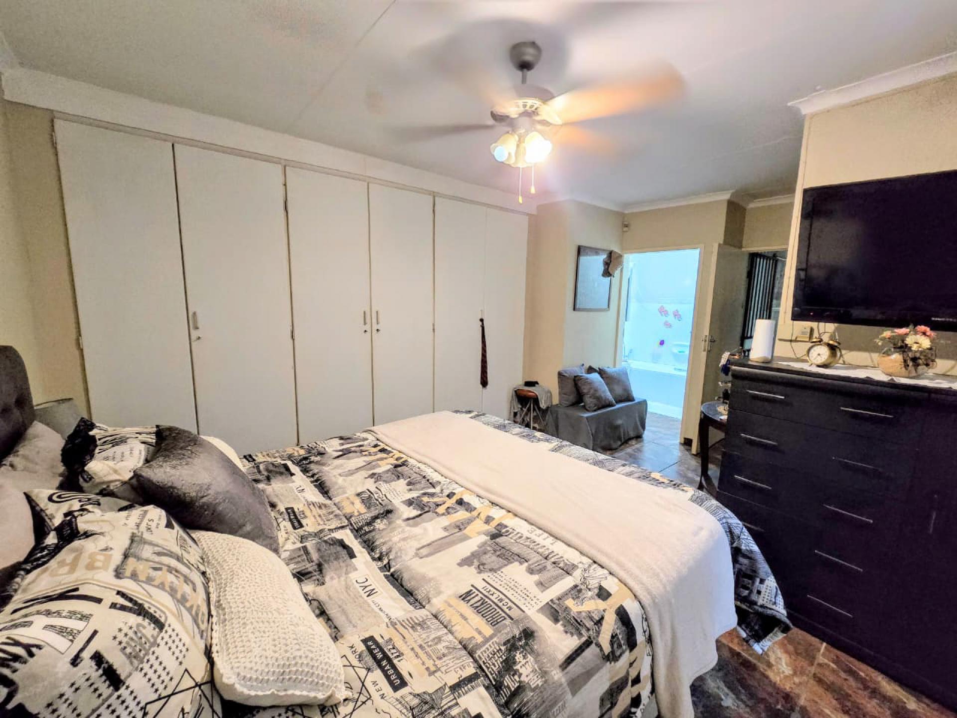  of property in Montana Park