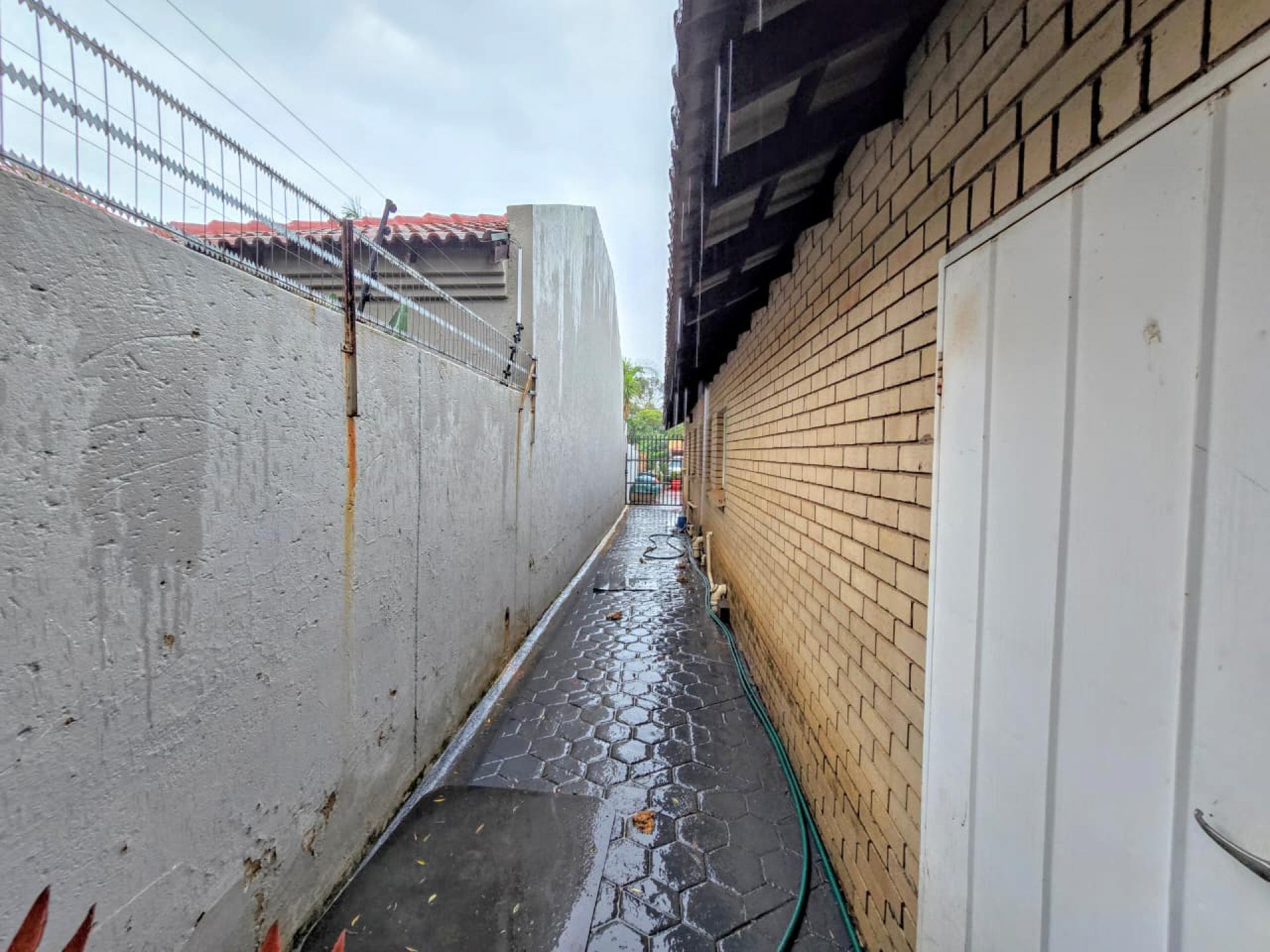  of property in Montana Park