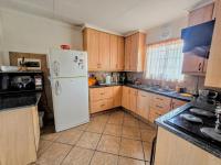  of property in Magalieskruin