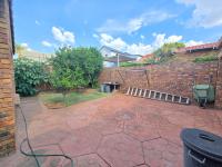  of property in Magalieskruin