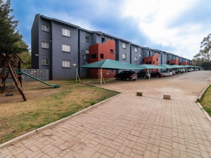 3 Bedroom Simplex for Sale For Sale in Primrose - MR709718