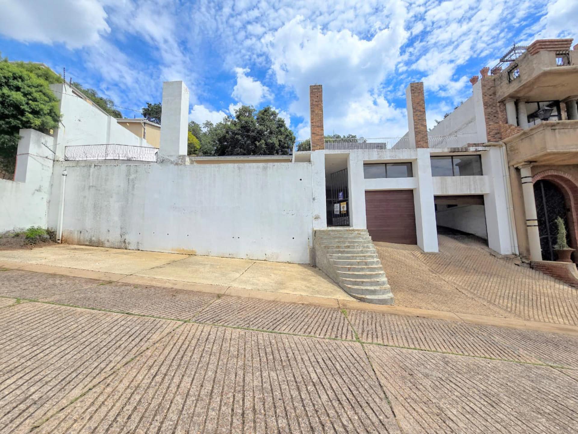  of property in Sinoville