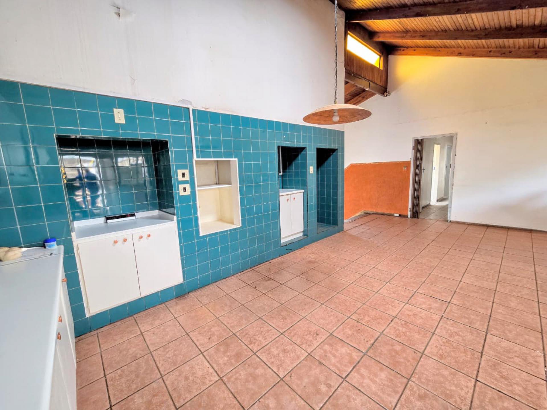  of property in Sinoville