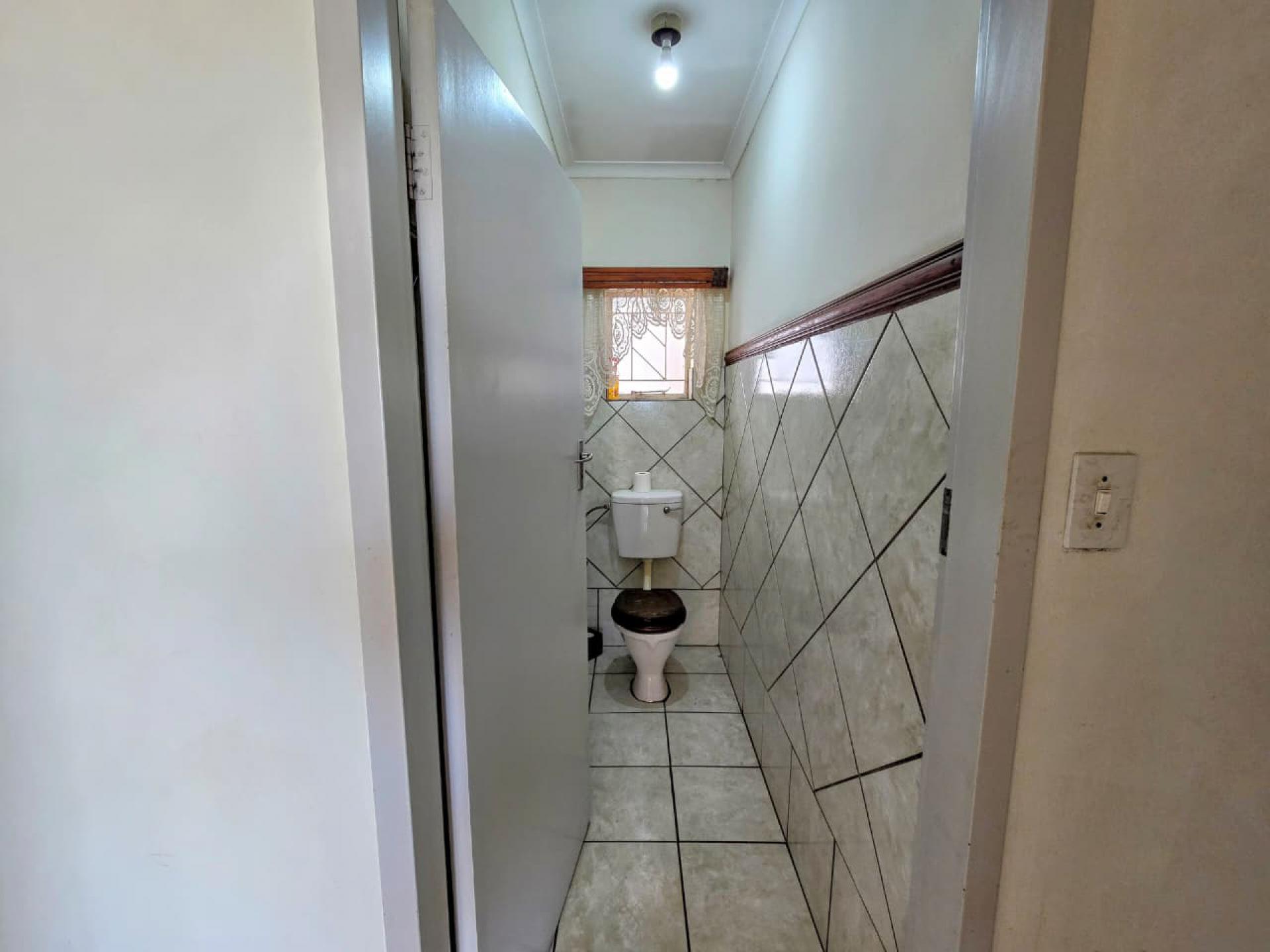  of property in Sinoville