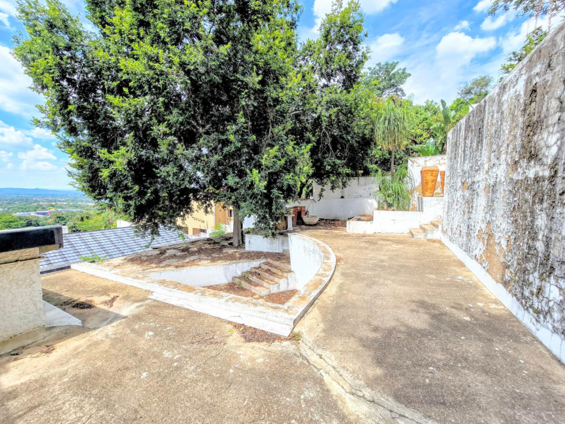  of property in Sinoville