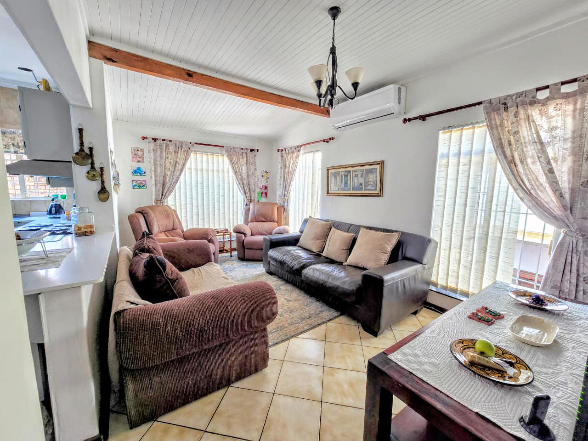  of property in Magalieskruin