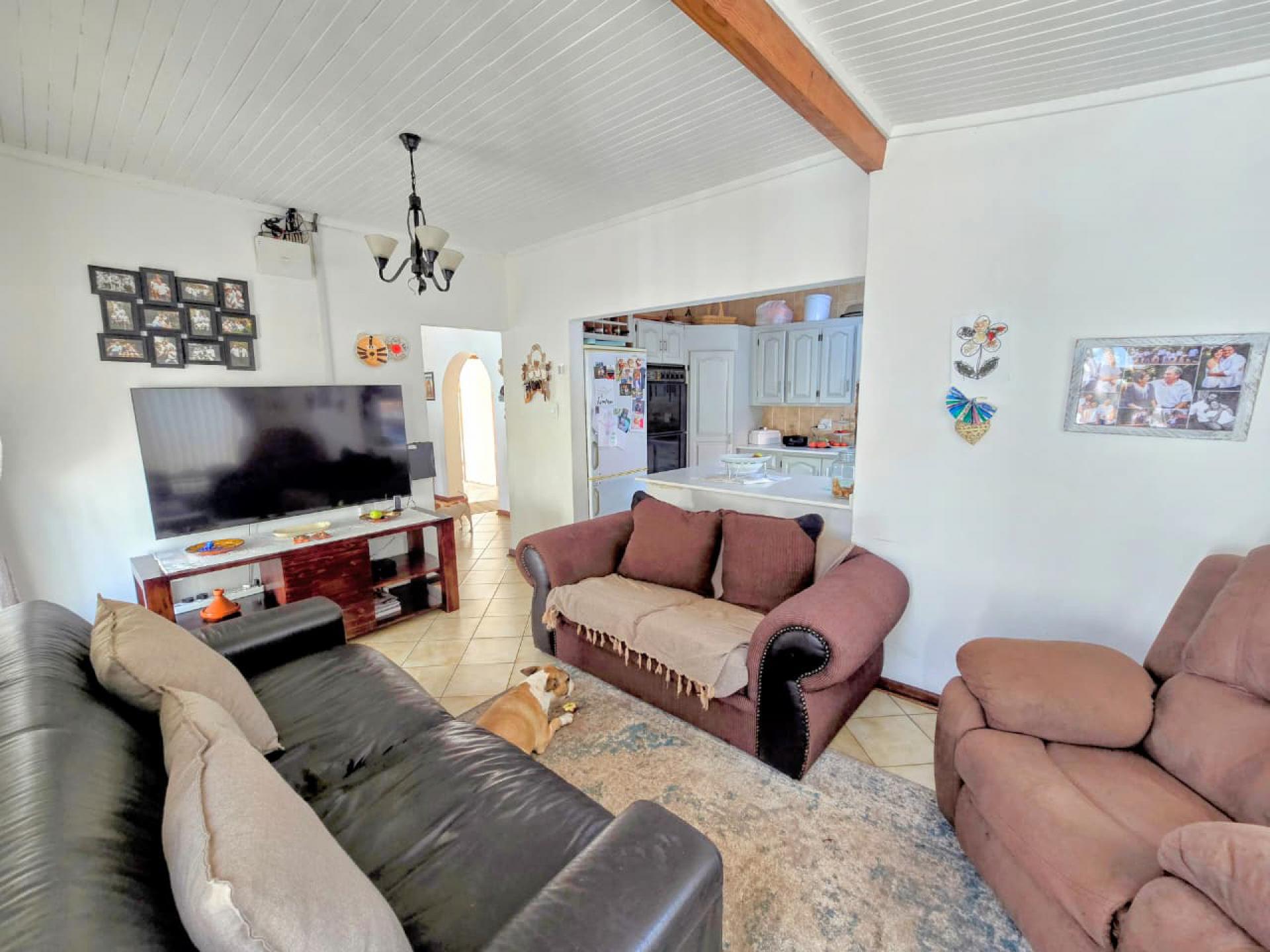  of property in Magalieskruin