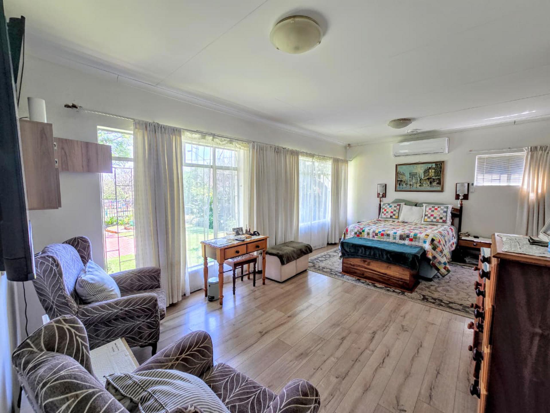  of property in Magalieskruin