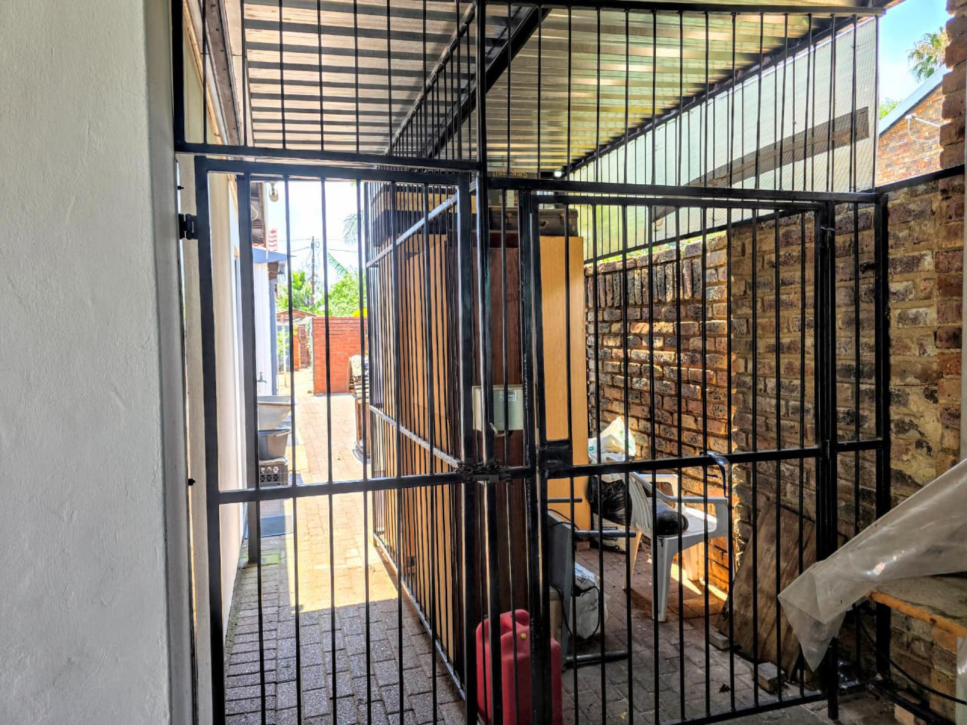  of property in Magalieskruin