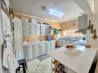  of property in Magalieskruin