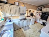  of property in Magalieskruin