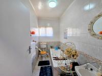  of property in Magalieskruin