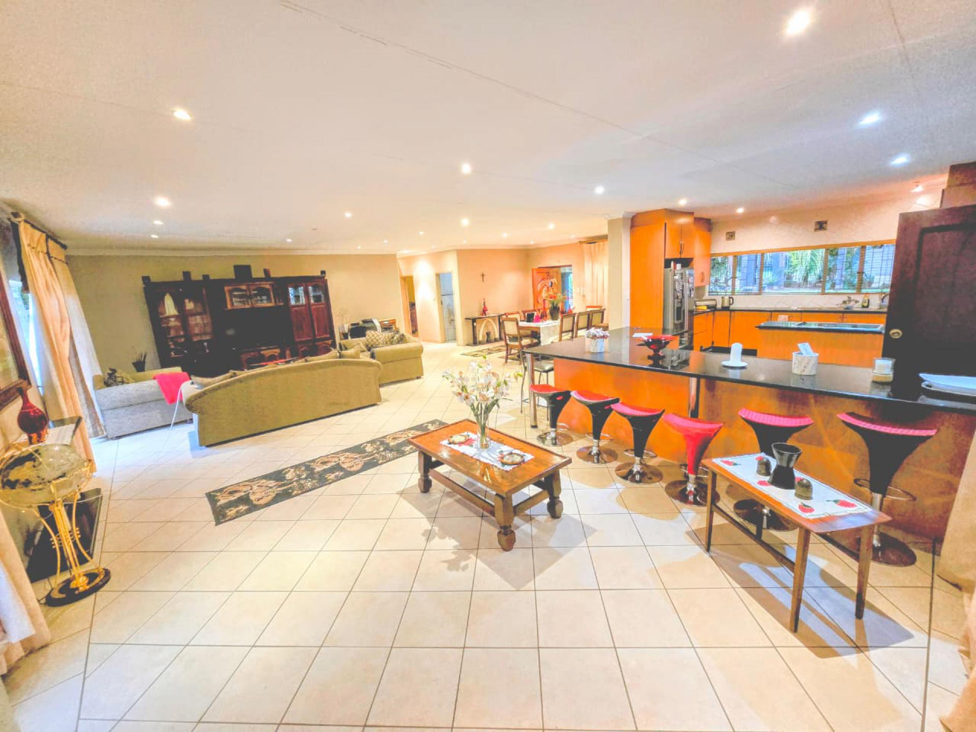  of property in Magalieskruin