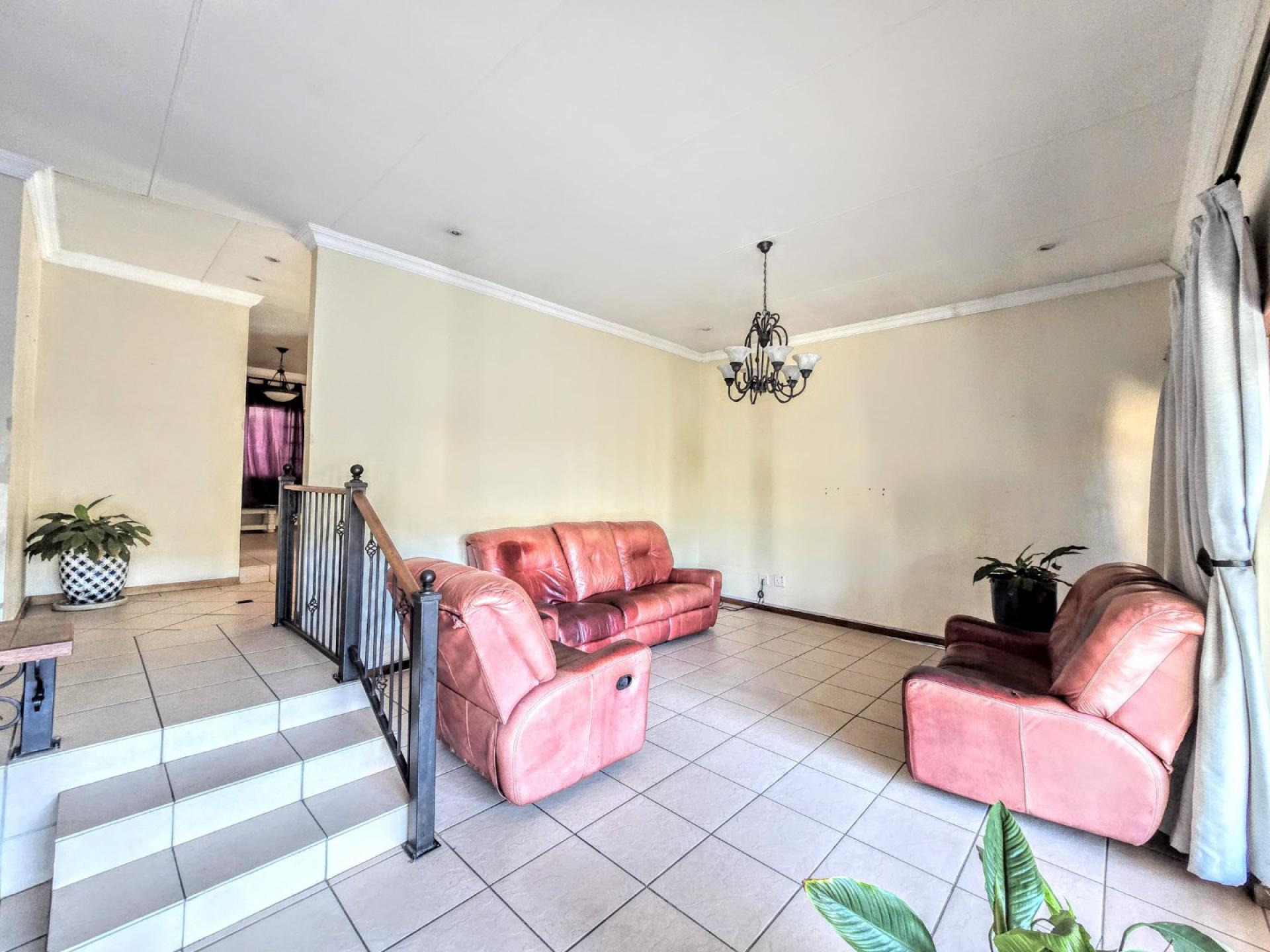  of property in Montana Park