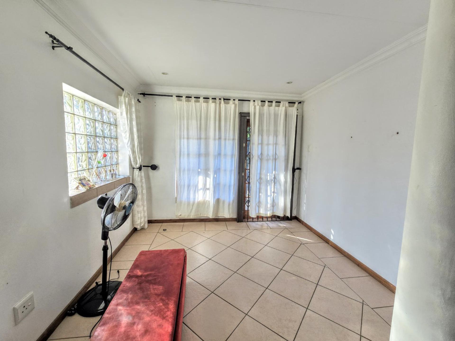  of property in Montana Park