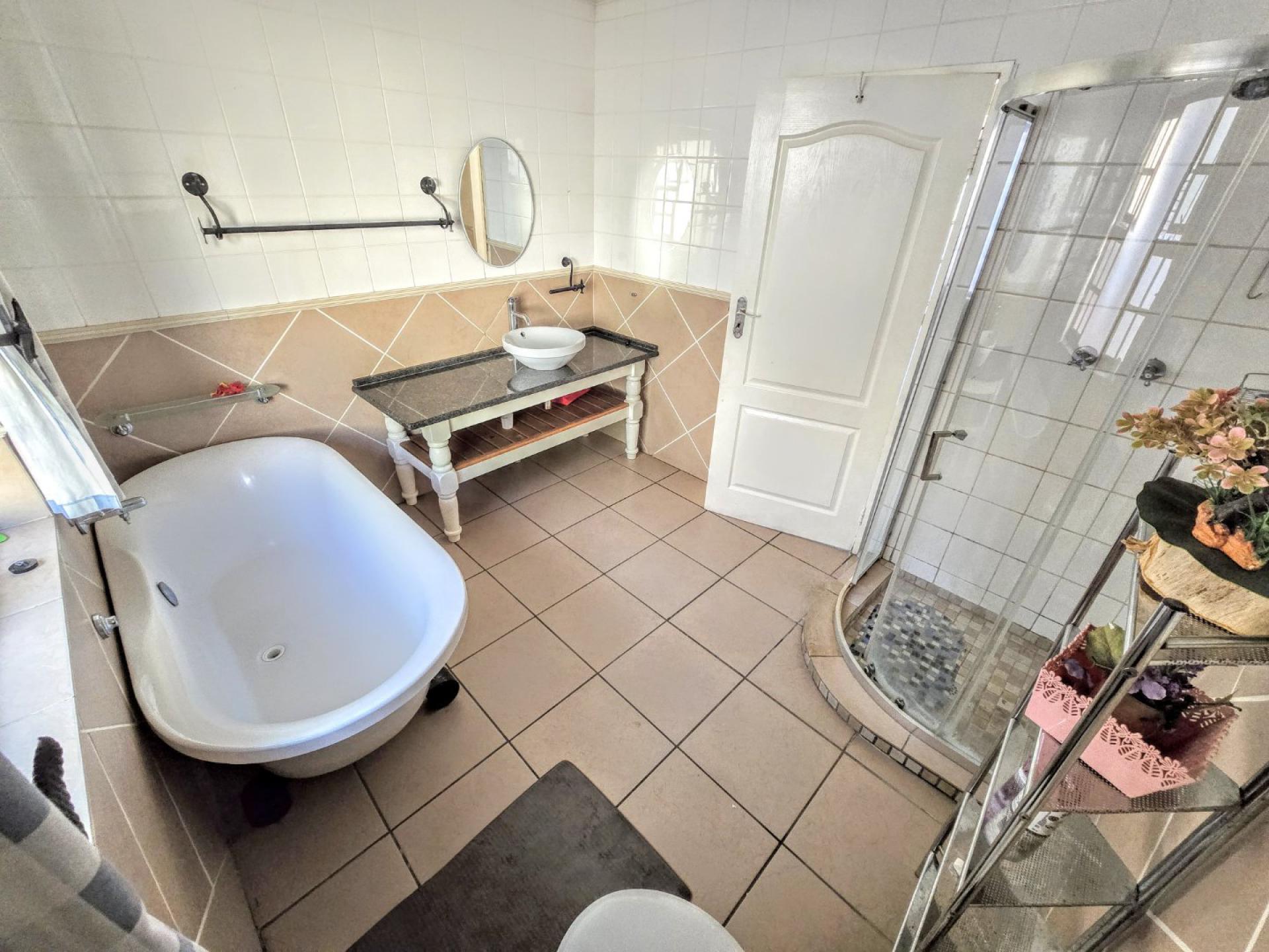  of property in Montana Park