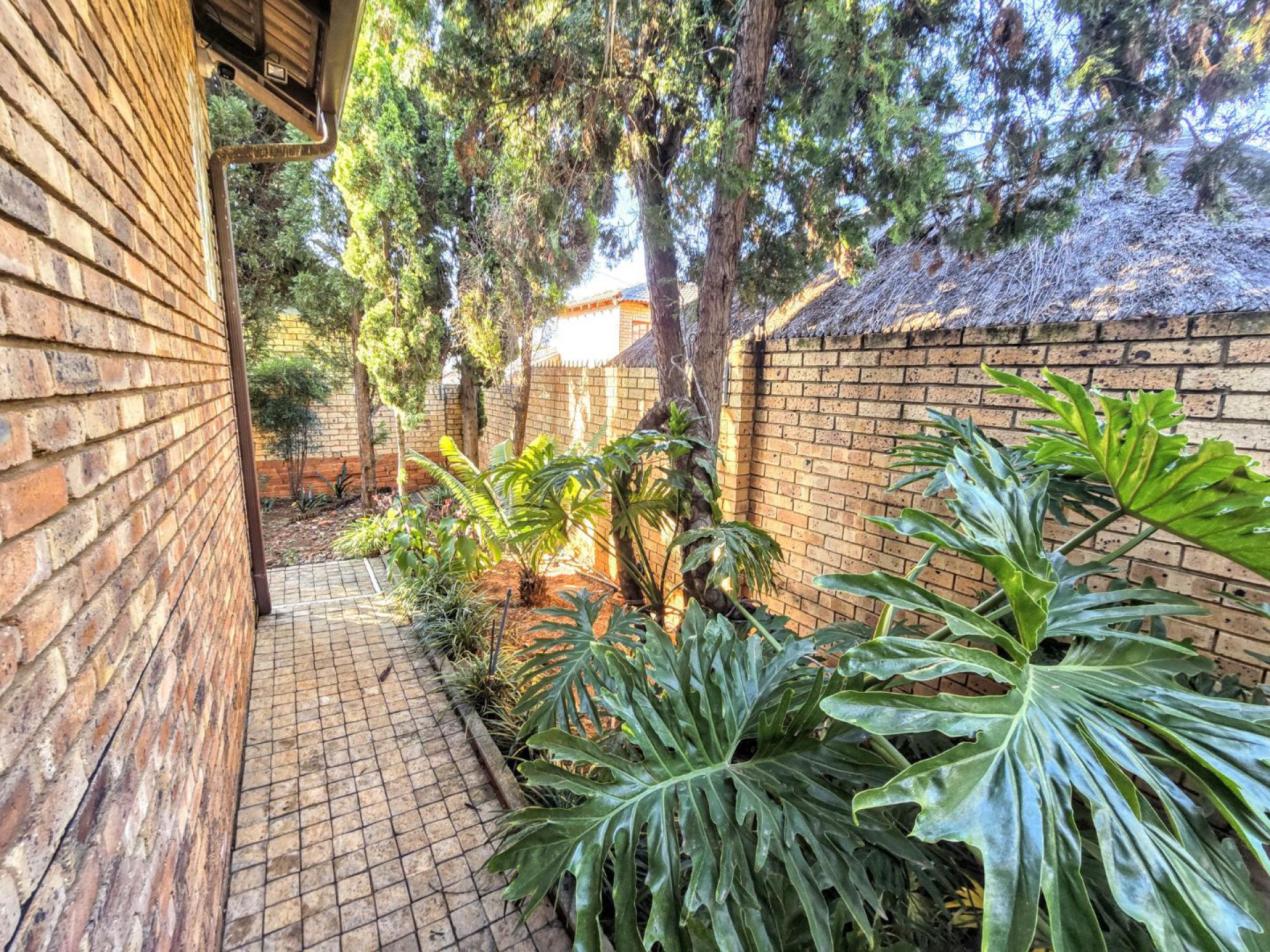  of property in Montana Park