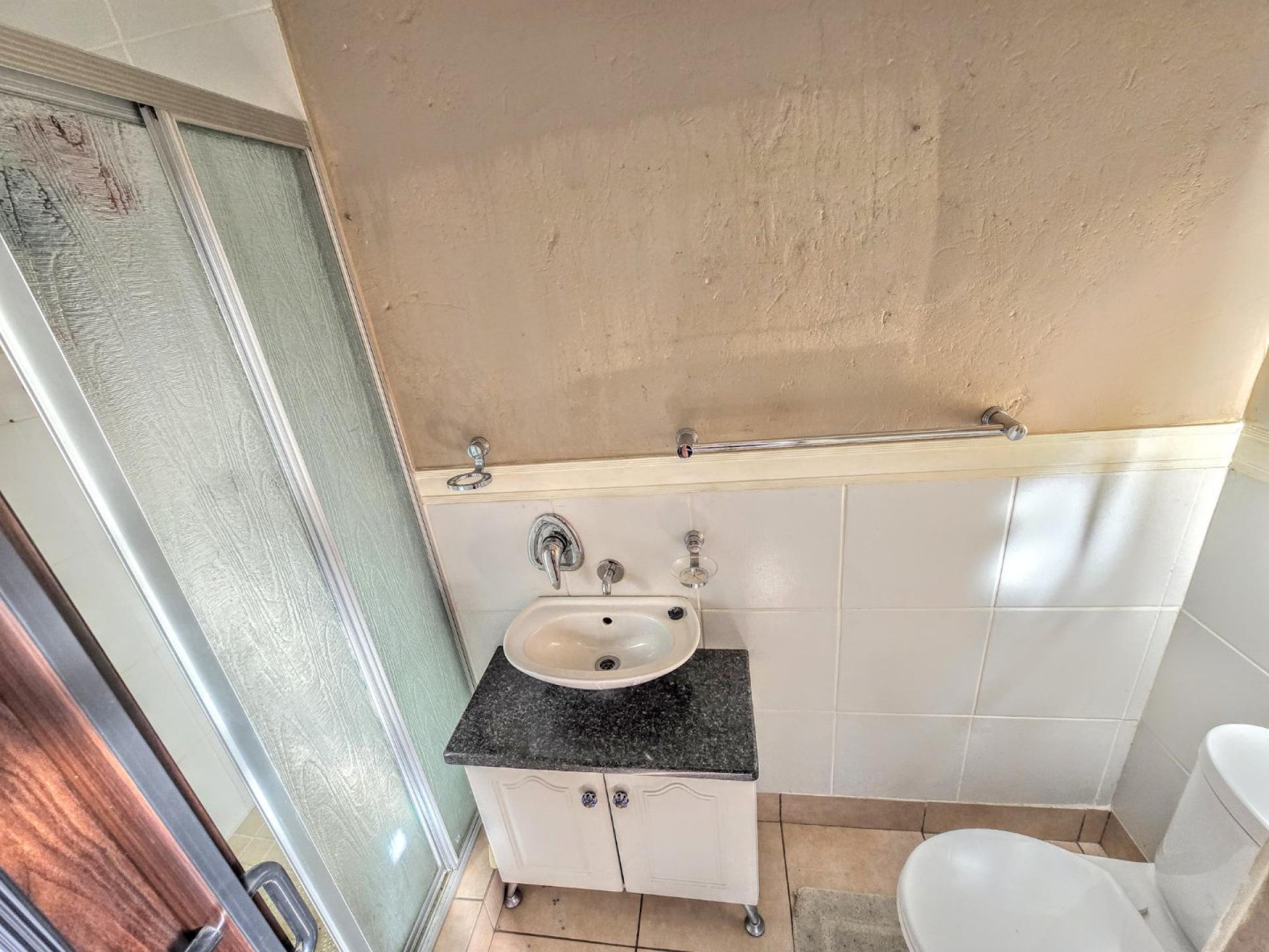  of property in Montana Park