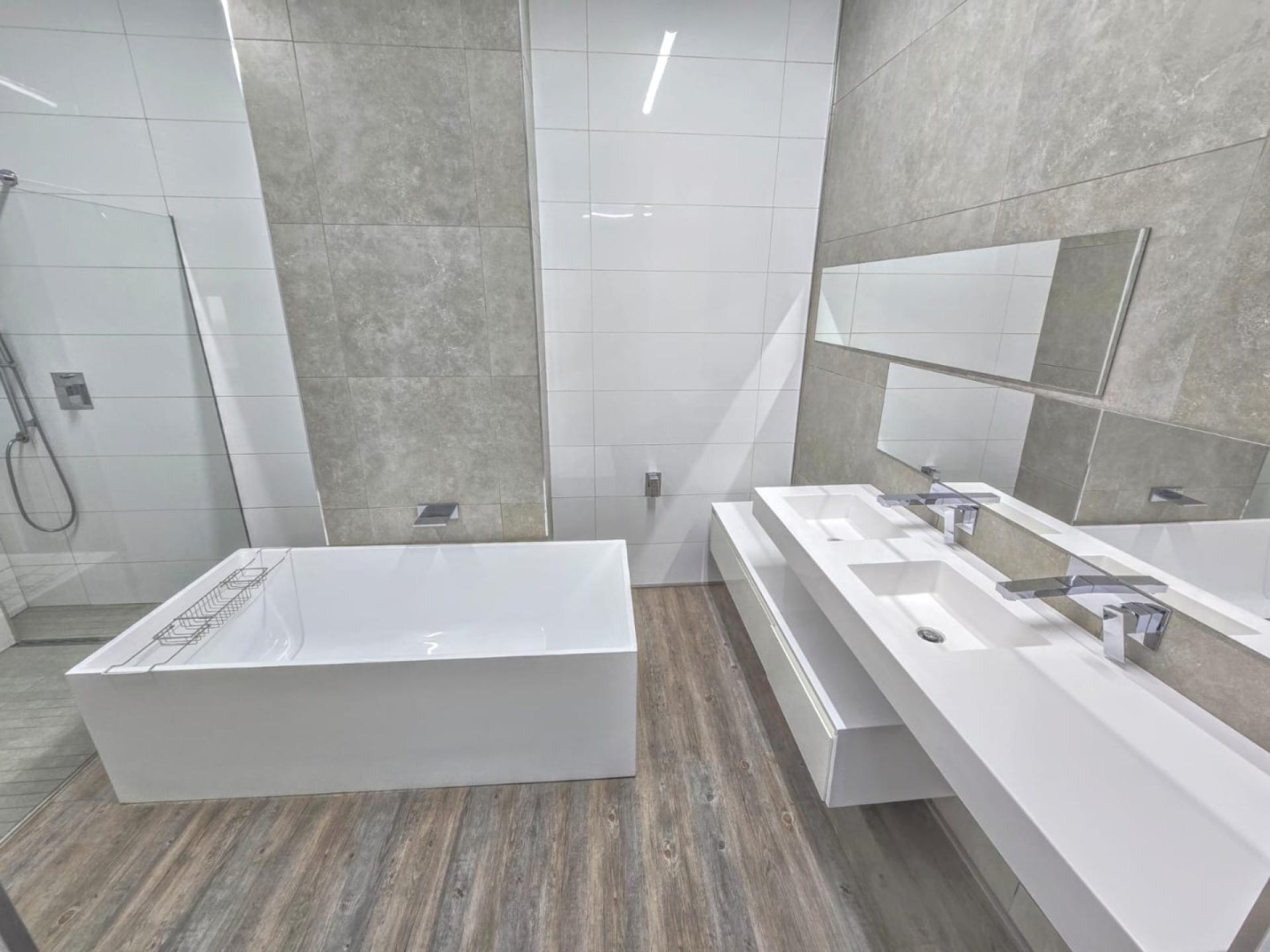  of property in Magalieskruin