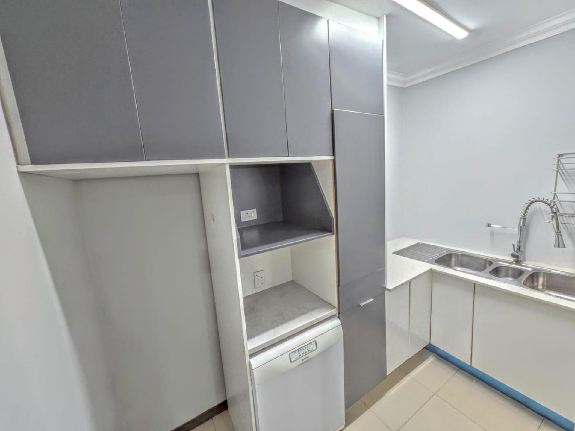  of property in Magalieskruin