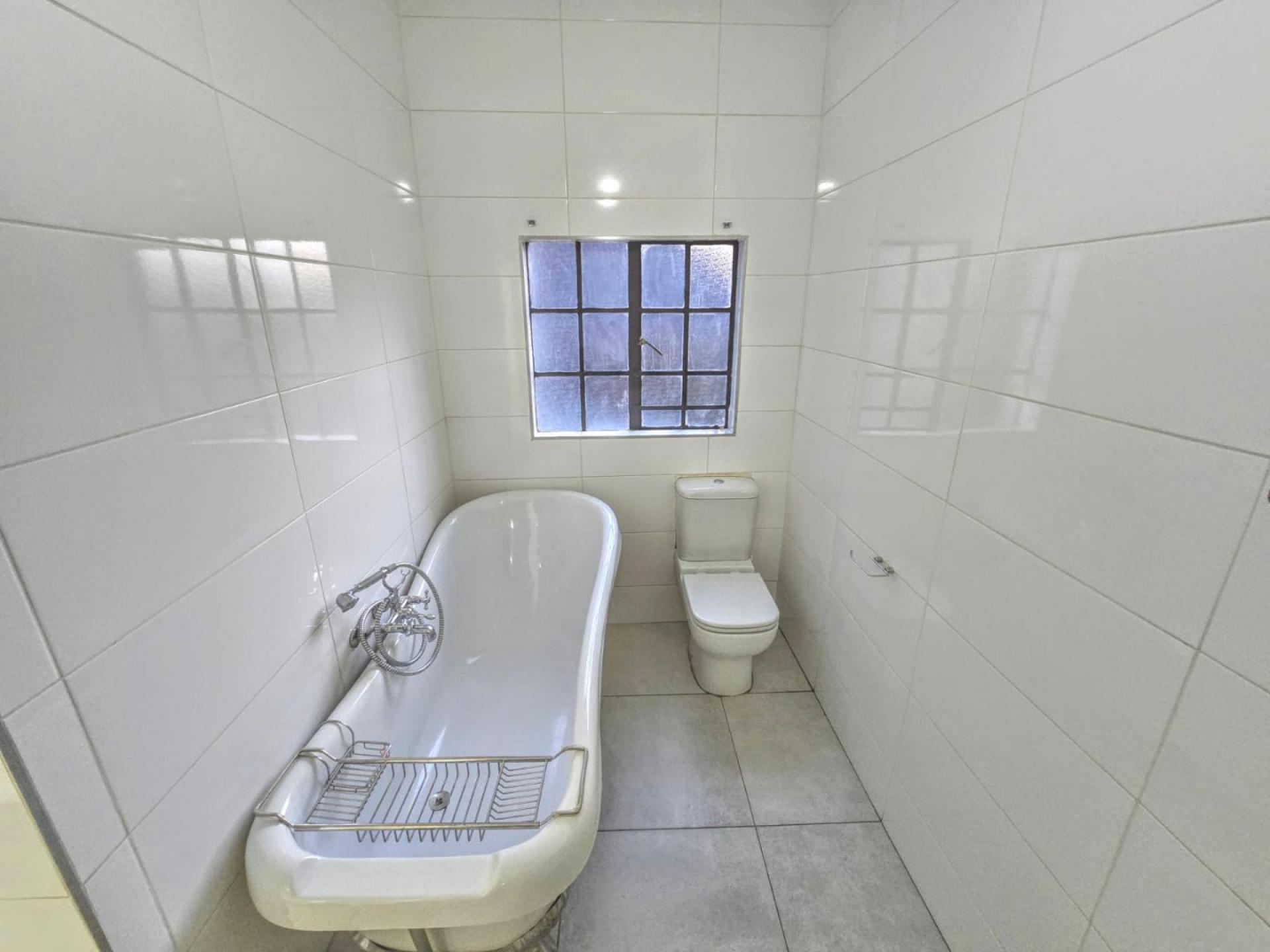  of property in Magalieskruin