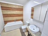  of property in Magalieskruin