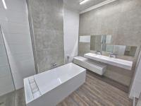  of property in Magalieskruin