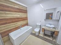  of property in Magalieskruin