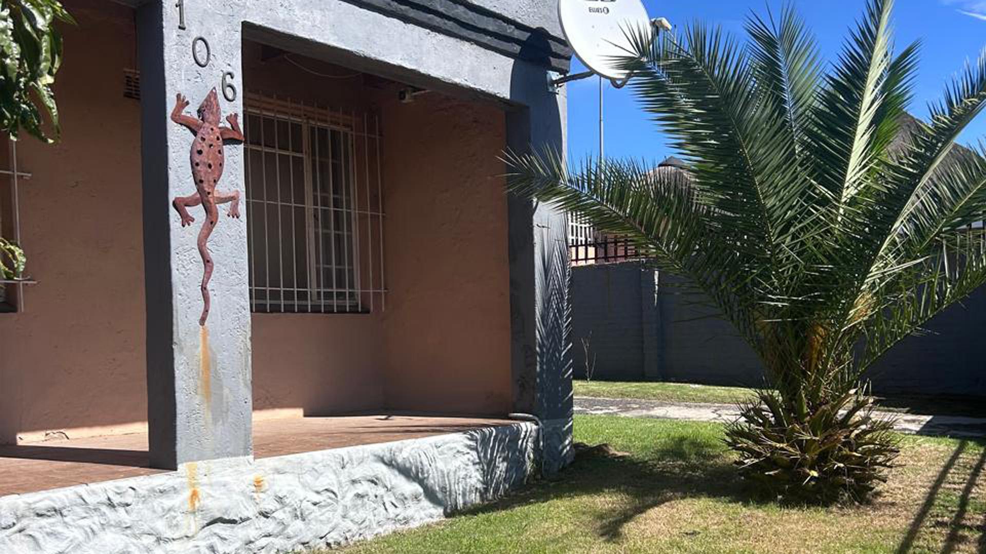 Front View of property in Claremont - JHB