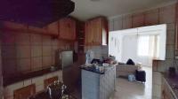 Kitchen - 16 square meters of property in Claremont - JHB