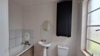 Bathroom 1 - 10 square meters of property in Claremont - JHB