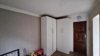 Bed Room 1 - 27 square meters of property in Claremont - JHB