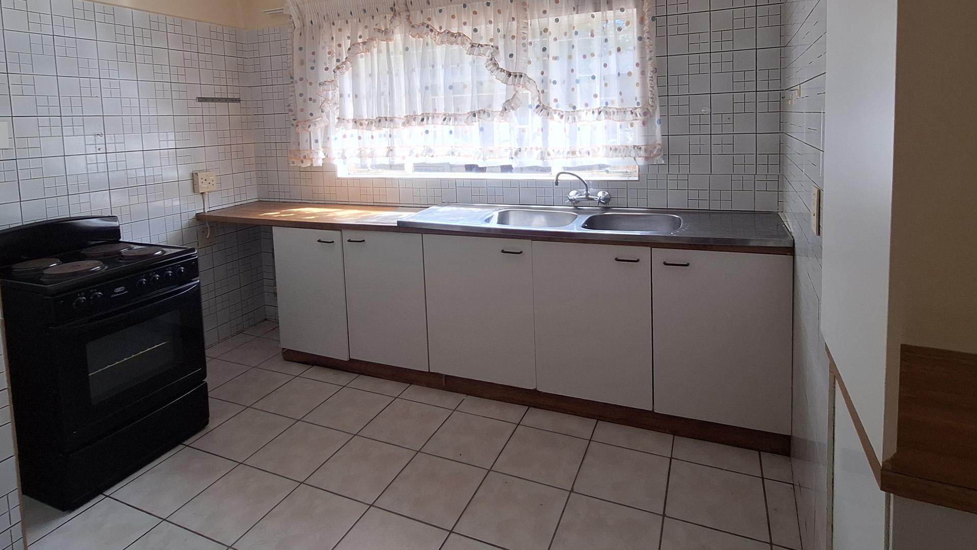 Kitchen of property in Standerton