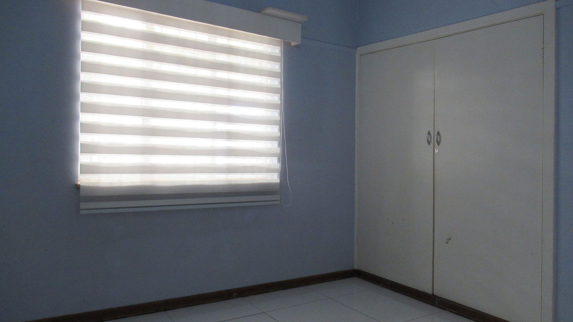 Bed Room 2 - 11 square meters of property in Discovery